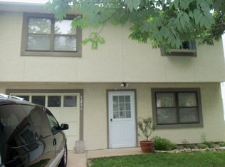 1204 E Johnston St, Olathe, KS 66061