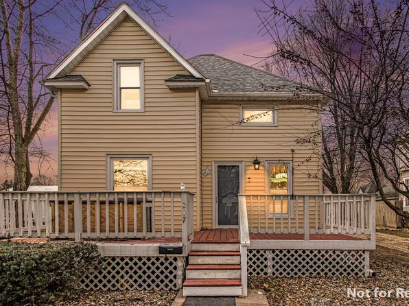 207 Grove St, Sturgis, MI 49091