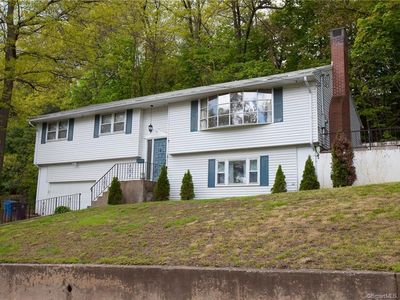 70 Underhill Ln, New Britain, CT, 06053