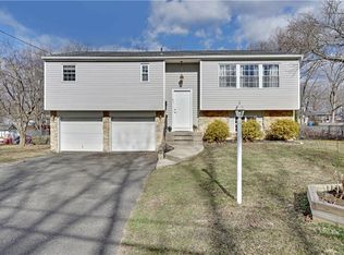 41 Briarcliff Rd, Atco, NJ 08004