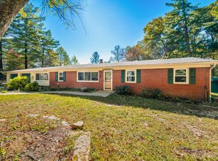 3233 Plum Creek Rd, Nashville, IN 47448