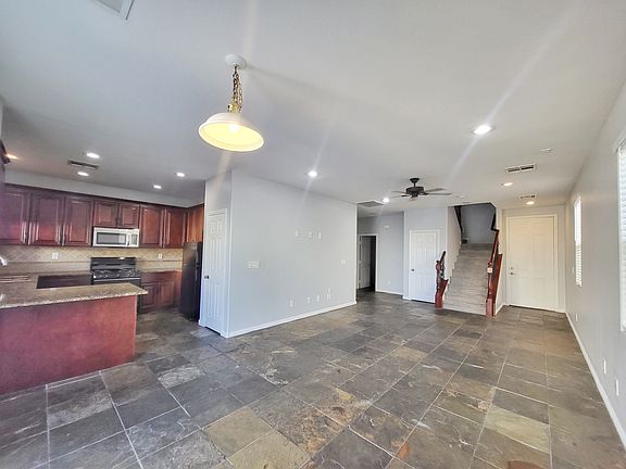 3rd image of 9530 Windsor Forest Ct