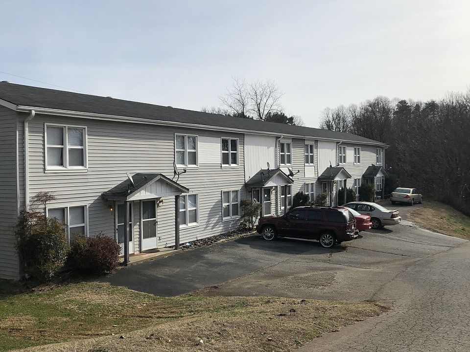 1st image of 89 Meadow Green Dr APT 16