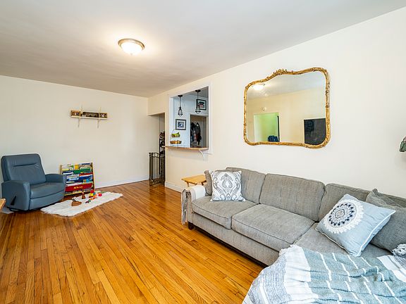 4th image of 5128 30th Ave APT 2D