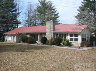 466 Bennett Hill Rd, Red Boiling Springs, TN 37150