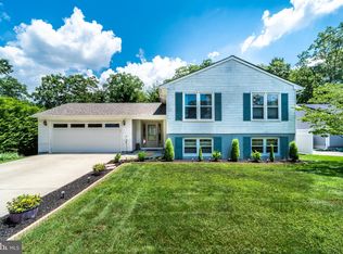 1610 White Cedar Ln, Williamstown, NJ 08094