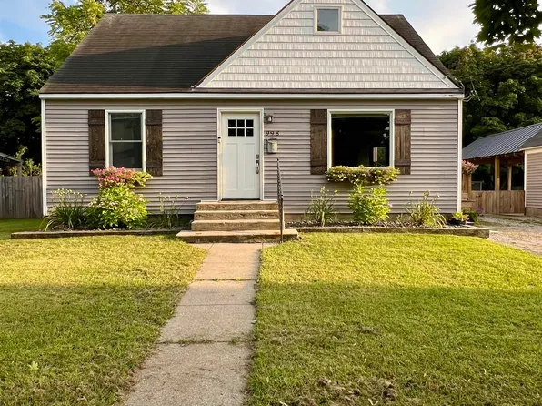 998 E Lincoln St, Mount Pleasant, MI 48858