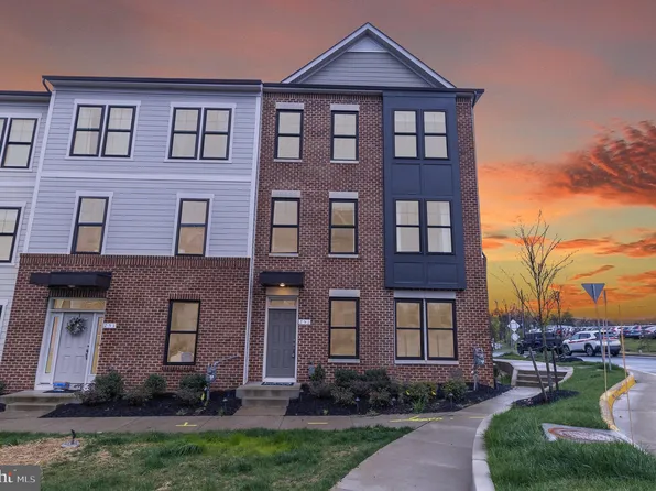 251 Willis St, Fredericksburg, VA 22401