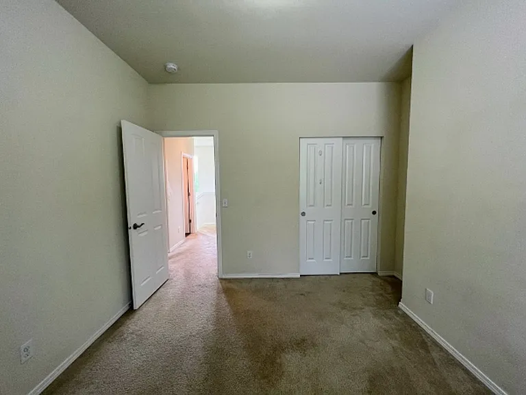 9212 Campus Glen Dr NE — Photo 20