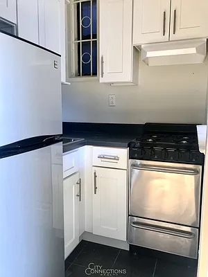 Rented by City Connections Realty | media 12