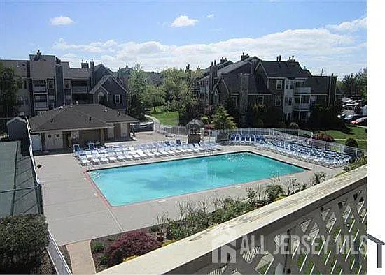 93 Longfield Ct — Photo 9