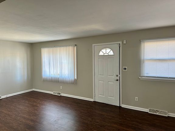 3rd image of 3726 N Monroe Ave