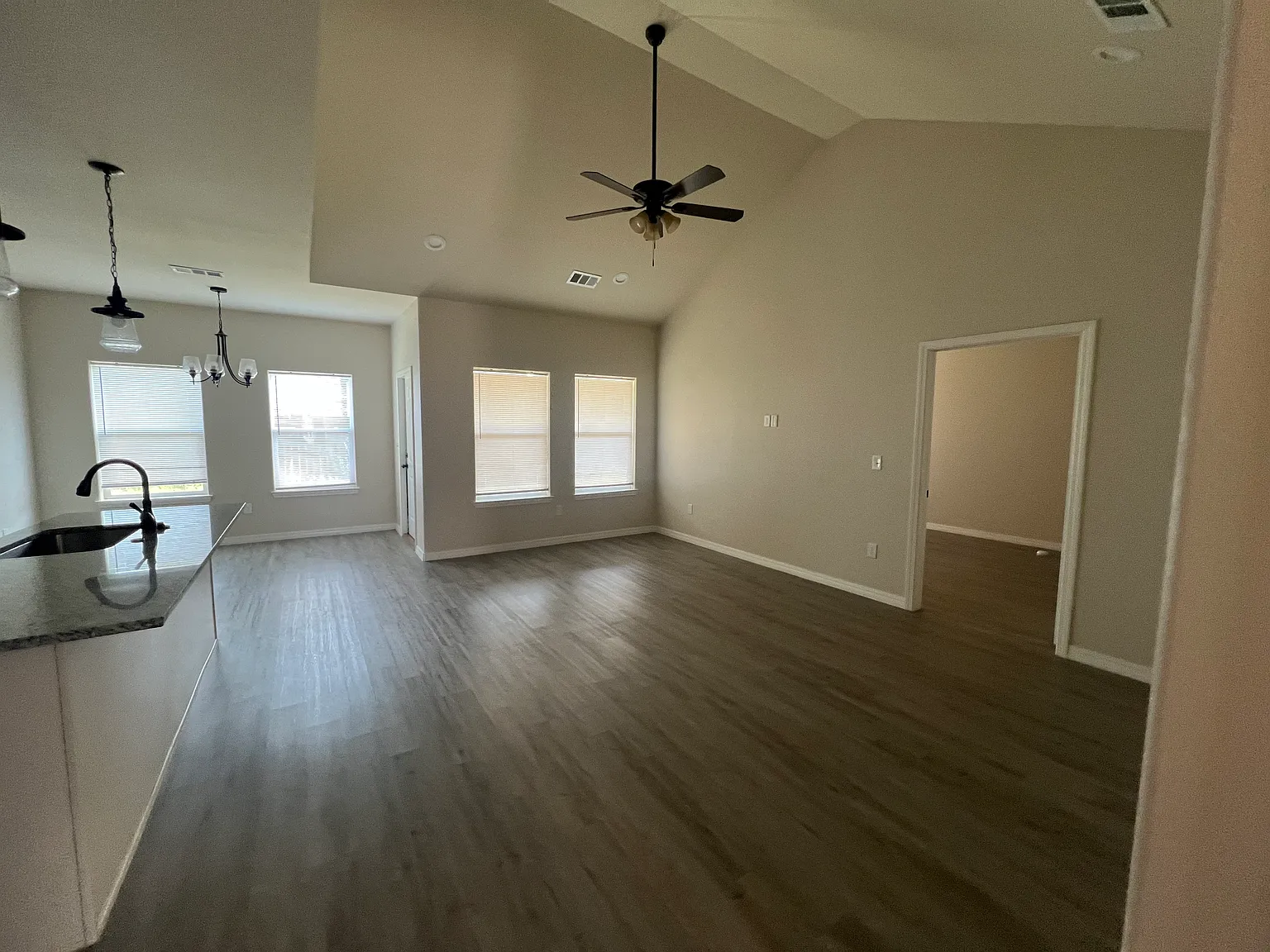 5573 Mars Ave — Photo 3
