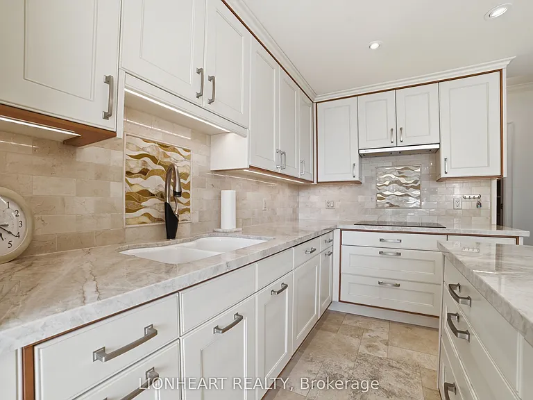 3500 Lakeshore Rd W #328C — Photo 23