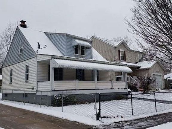 3rd image of 3323 E 128th St