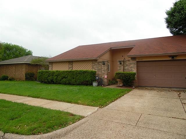 1st image of 2316 Clearhaven Dr