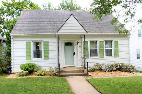 1st image of 34 Woodland Ave