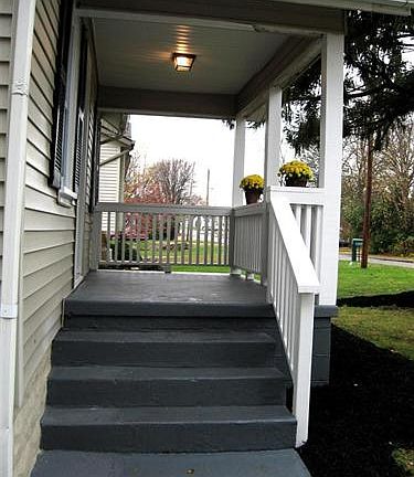 5th image of 420 Columbine Ave