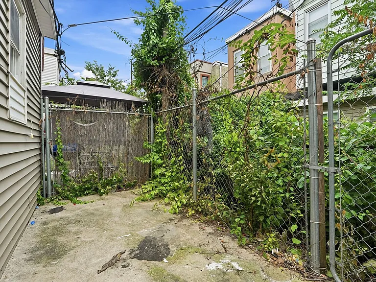 2009 N Stillman St — Photo 10