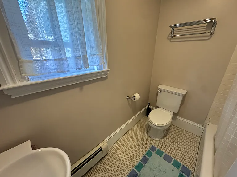 56 Hawes St #2 — Photo 8