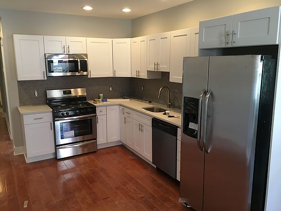 3rd image of 1630 Wharton St Floor 2