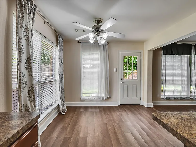 4203 Keystone Trl — Photo 9