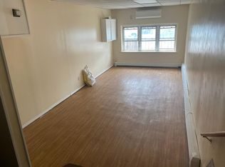 2877 Middletown Rd, Bronx, NY 10461