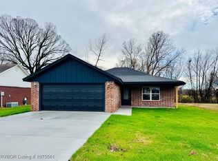 410 Deer Run Rd, Muldrow, OK 74948