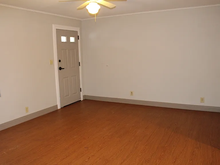 Ridgeview Apartments — Photo 13