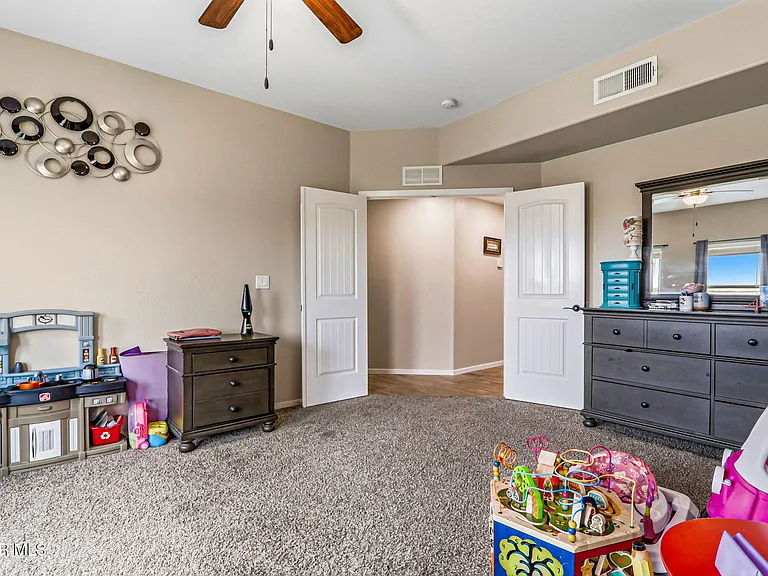 13066 Grantham Ln — Photo 20
