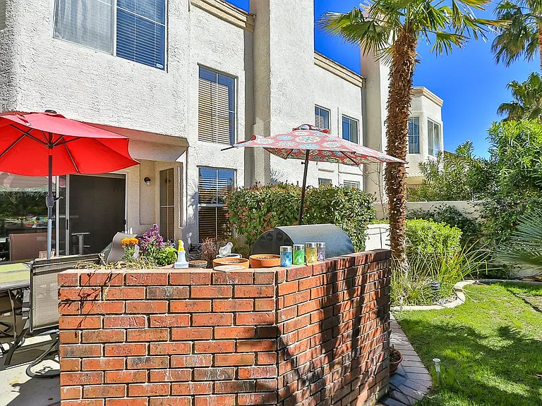 2657 Seashore Dr — Photo 22