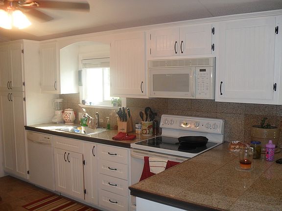 3rd image of 222 Wesley Dr