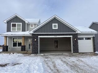 9560 Lydia Ln, Elko New Market, MN 55020