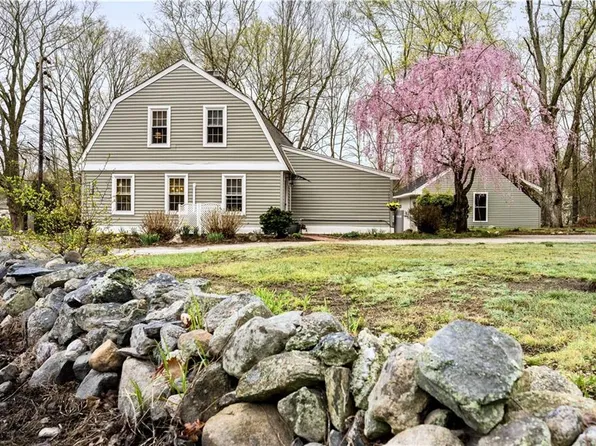 182 Hines Rd, Cumberland, RI 02864