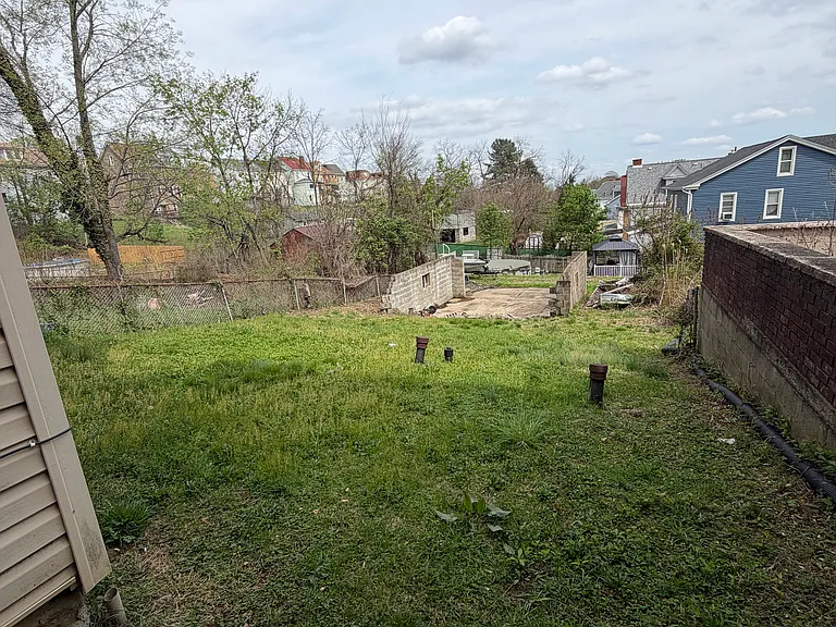 1125 Amanda St #2 — Photo 13