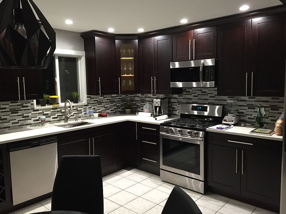 2nd image of 121 Amity Pl