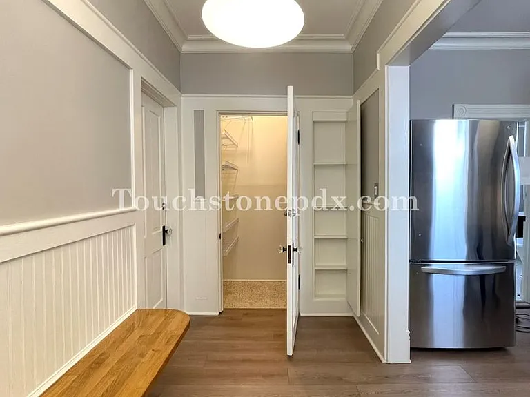 2225 NW Wilson St — Photo 17