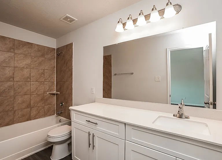 19019 Moynihan Dr — Photo 17