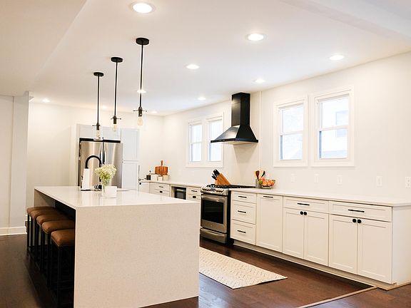 5th image of 4145 N Capitol Ave #4145