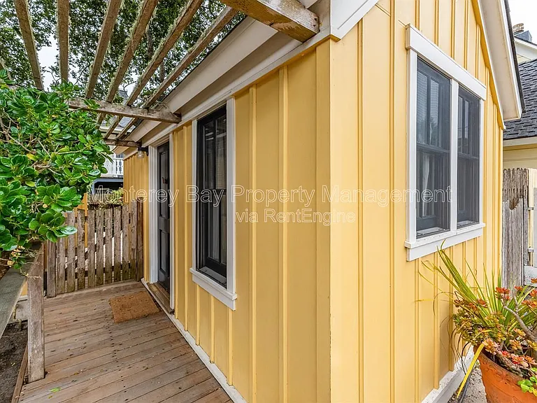 759 Lighthouse Ave — Photo 22