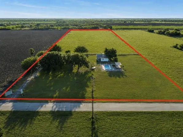 26086 Rabb Rd, La Feria, TX 78559