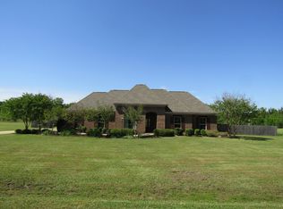 56 Avalone Dr, Columbus, MS 39705