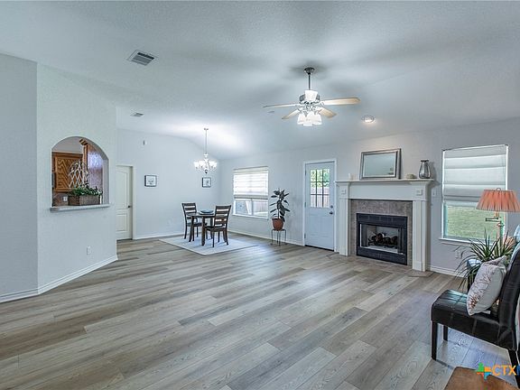 4th image of 8708 Laurel Rdg
