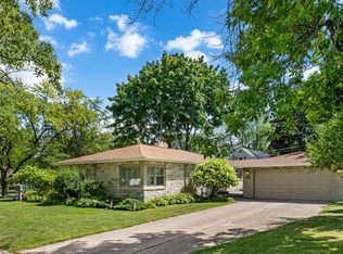 347 W Seymour St, Appleton, WI 54915