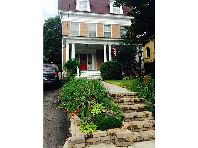 1530 Denniston St photo 1