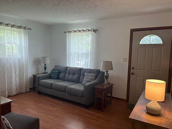 5th image of 4263 Witt Acres Cir