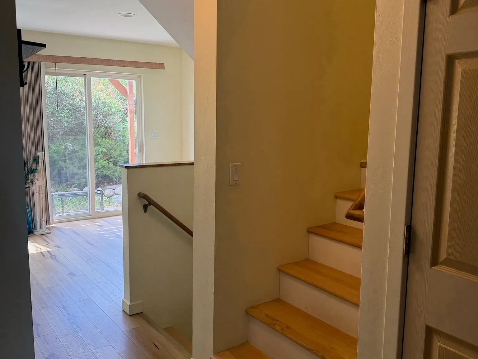 3 bed, 2.5 bath, 1344 sqft, $4,300 — Photo 1