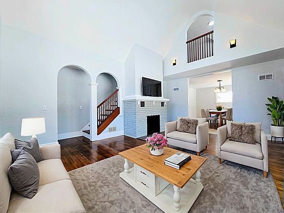 2nd image of 56 Ellis Dr