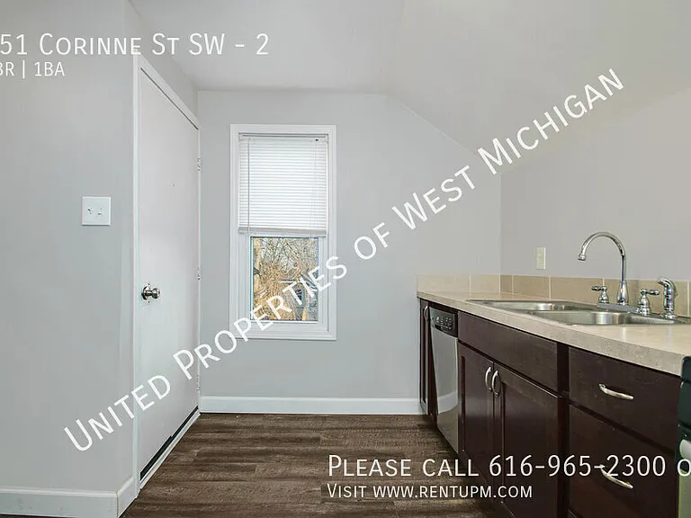 251 Corinne St SW #2 — Photo 3