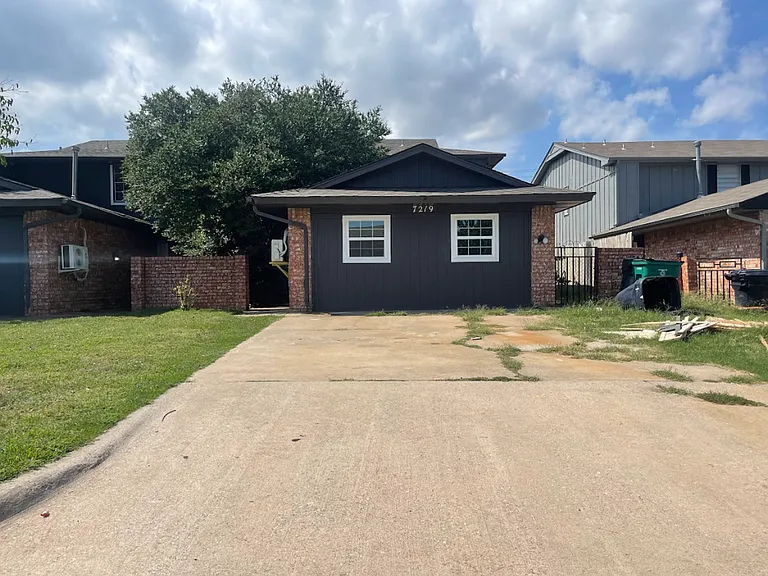 7219 Edenborough Dr — Photo 1
